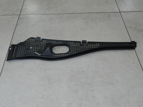 Grade Churrasqueira Direita Renault Sandero 2009 8200599970