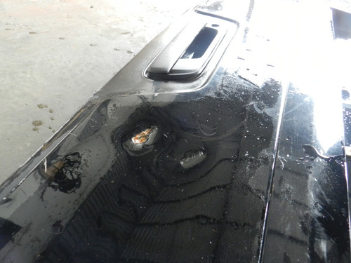 Tampa Traseira Porta Malas Gm Montana 2011 A 2017 C Detalhe