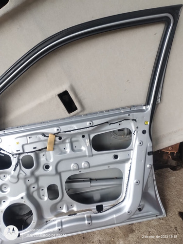 Porta Dianteira Direita Mitsubishi Airtrek 2004 C/det Usado