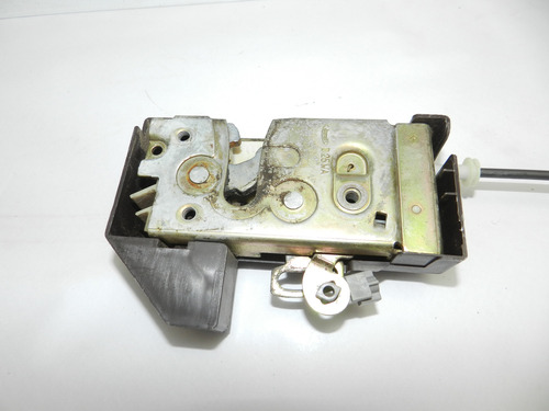 Fechadura Dianteira Direita Ford Fiesta 96/02 D25wa