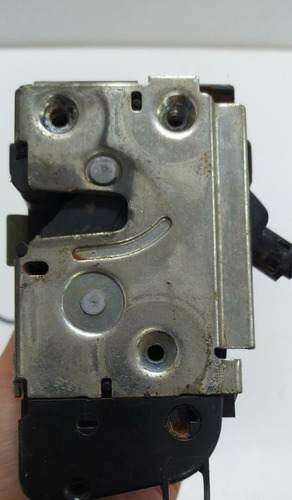 Fechadura Traseira Esquerda Renault Megane 2008