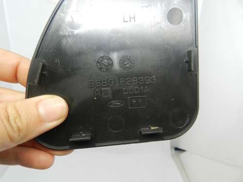 Acabamento Lateral Traseira Esquerda Ford Mondeo 2.0 94/00