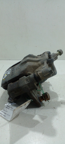 Pinça Dianteira Esquerda Toyota Corolla 98/02 (r)