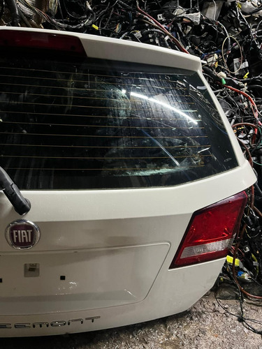 Tampa Traseira Fiat Freemont 2012