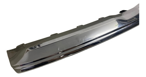 Friso Cromado Superior Grade Frontal Rampage Laramie 2024
