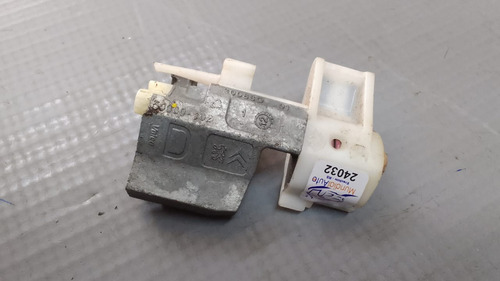 Suporte Maçaneta Direita Peugeot 208 Citroen C3/c4    24032