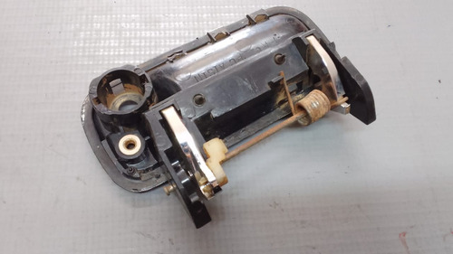Maçaneta Dianteira Direita Hilux Sr5 98     24020