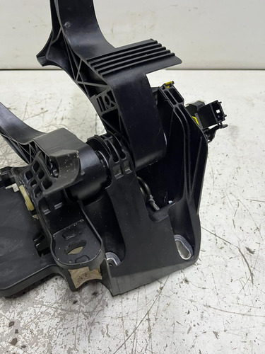 Pedaleira Freio Embreagem Fiat Argo Strada Mobi Cronos