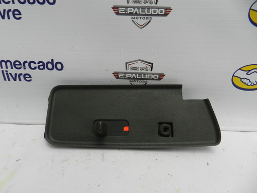Moldura Trava Pino Traseira Esquerda Gm S10 Blazer 95/00