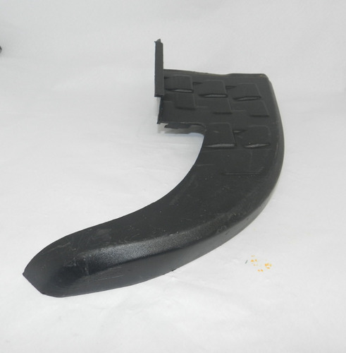 Moldura Para-choque Traseiro Esquerdo Gm S10 12/19 Detalhe