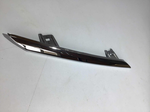 Friso Cromado Grade  Yaris Hatch 22/23 531230d190 22000*