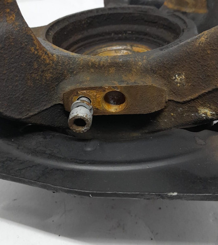 Montante Dianteiro Le C/ Abs Fiat Uno Vivace 15/20 Detalhe