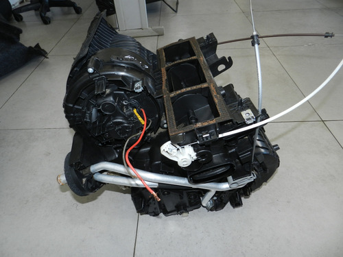 Caixa Ventilação Evaporadora Renault Megane 2008 (sem Motor)