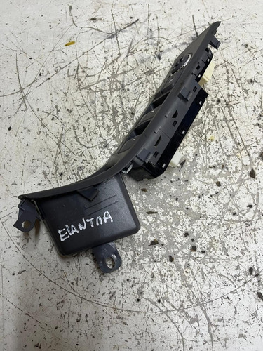 Botão Vidro Dianteiro Esquerdo Hyundai Elantra 2015 2016