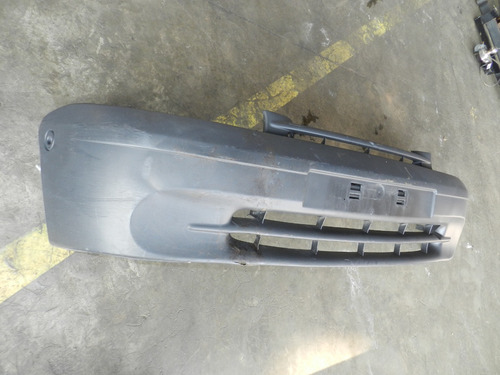 Para-choque Dianteiro Renault Kangoo 99/07 Com Detalhe