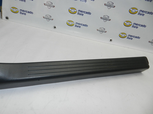 Soleira Externa Porta Dianteira Esquerda C180k 2000 A 2006