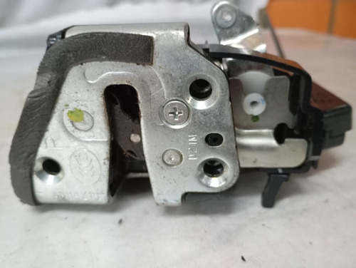 Fechadura Manual T D Hilux  2005/15   26103