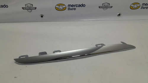 Friso Inferior Cromado Grade Lado Direito C180 C200 15/18
