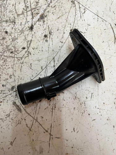 Flange Água Valvulá Termostática Elantra 2.0 16v 2012 2013