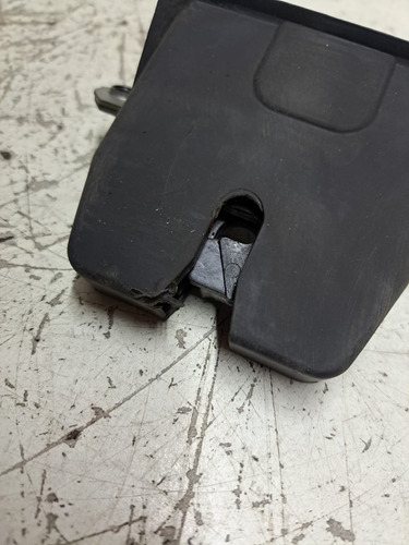 Fechadura Porta Malas Ford Focus Sedan 2009 2010 A 2013