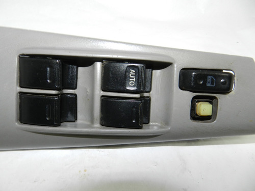 Moldura Botões Comandos Toyota Corolla 03/08 Com Detalhe