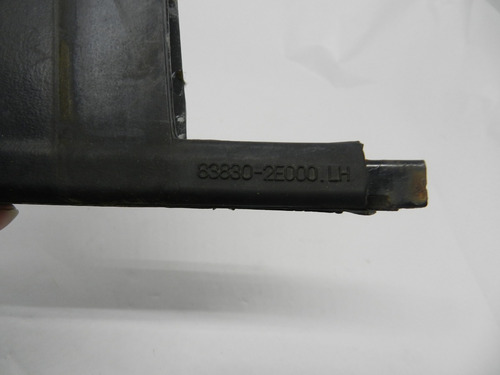 Moldura Externa Guia Vidro Traseira Esq Hyundai Tucson 05/15