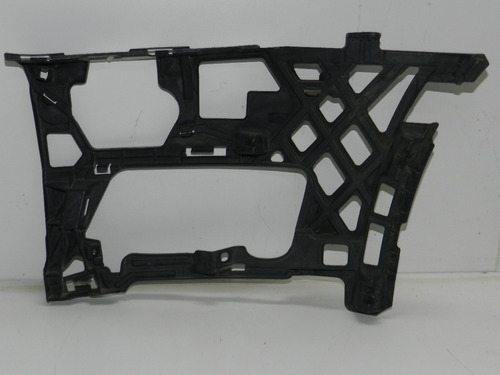 Guia Parachoque Dianteiro Direito Vw Golf Tsi 14 5g0807724d