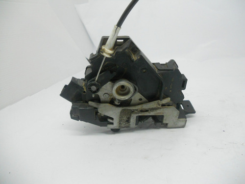 Fechadura Porta Traseira Direita Ford Focus 02/ 09 C Detalhe