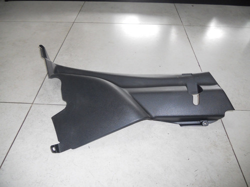Acabamento Interno Porta Malas Direito Toyota Etios 13 A 18