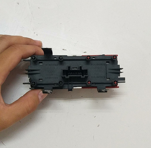Botão Pisca Alerta Trava Portas Renault Megane 08 8200407415