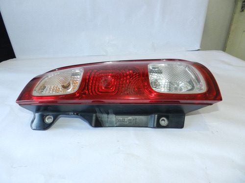 Lanterna Direita Fiat Uno Vivace 2010 A 2015 5202788