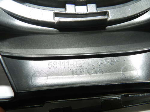 Grade Dianteira Toyota Corolla 08/14 5311102710 Detalhe