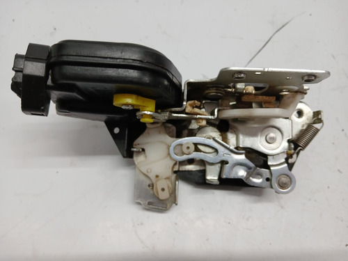 Fechadura Porta Dianteira Esquerda Hyundai Tucson 2005 A 17