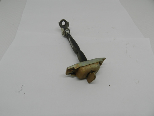 Limitador Porta Traseira Esquerda Toyota Hilux 2005 A 2015