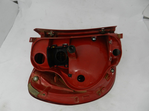 Lanterna Traseira Direita Vw Fox Arteb 10/15 2400390