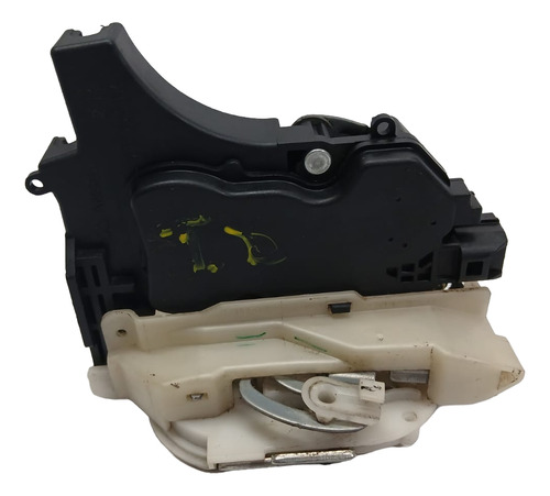 Fechadura Da Porta Traseira Direita Lancer Triton Outlander