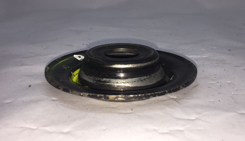 Prato Superior Mola Dianteira Esquerda Vw Golf Audi A3 95/05
