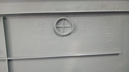 Soleira Porta Traseira Direita Hyundai Tucson 06/16 8