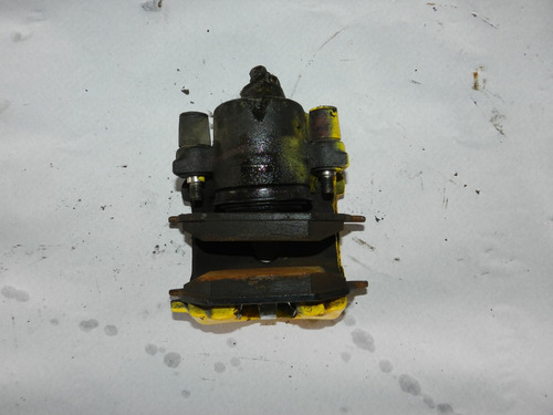 Pinça Dianteira Direita Vw Golf Sapão 2001 A 2006 0130718022