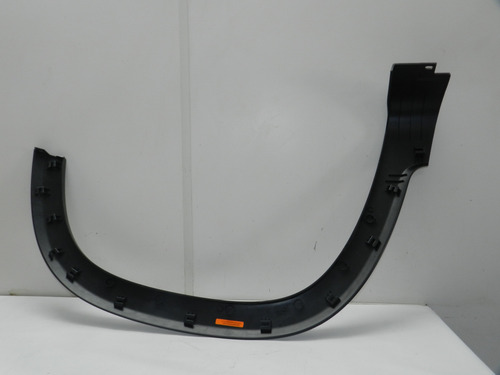 Moldura Para-lama Dianteiro Esquerdo Fiat Toro 16/21 