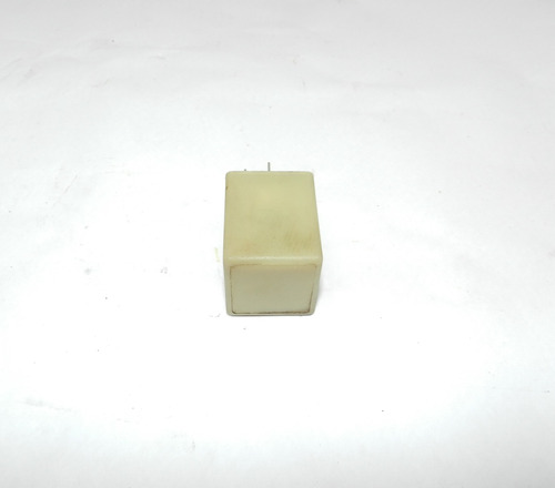 Relé Temporizador Faróis 12v 2vr Vw Santana 325941593
