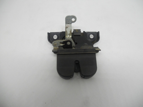 Fechadura Tampa Traseira Audi A3 1997 A 2006 8l0827520c
