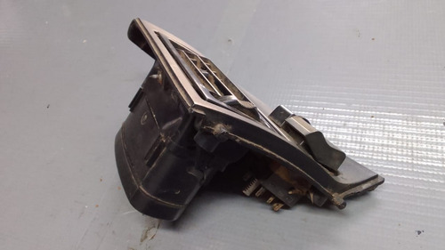 Kit Moldura Difusor Lado Direito Santana 1991/1998. 23446