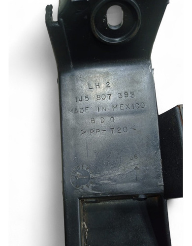 Suporte Do Parachoque Traseiro Esquerdo Vw Bora Golf 2001/06