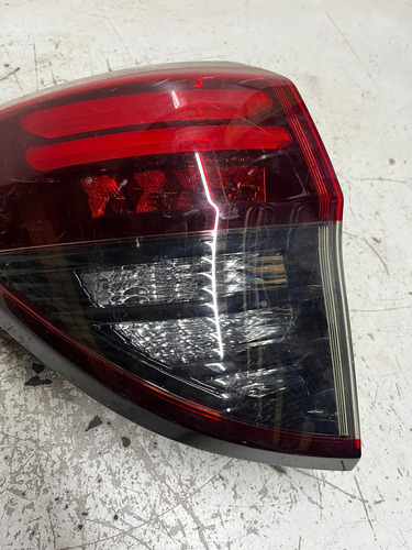 Lanterna Esquerda Honda Hrv Touring 15 A 20 Original Usada
