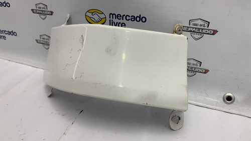 Moldura Inferior Lanterna Esquerda Toyota Corolla Xei 98/02