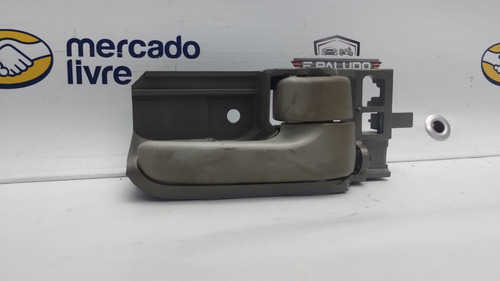Maçaneta Interna Direita Bege Toyota Corolla Hilux 03/08