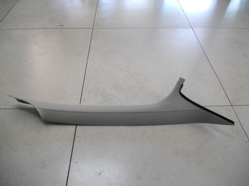 Acabamento Coluna Direita Para Brisa Ford Focus 1998 A 2008