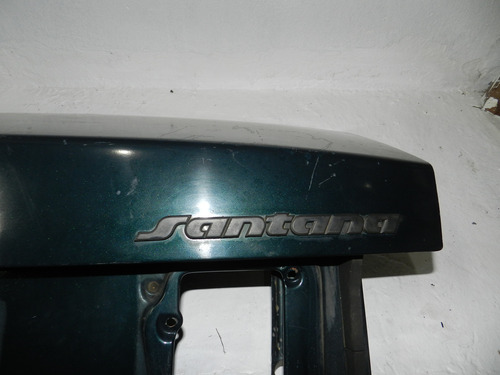 Tampa Traseira Porta-malas Vw Santana 91/05 Detalhe