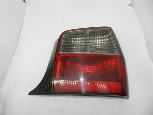 Lanterna Traseira Direita Fumê Fiat Uno 04/13 Com Detalhe
